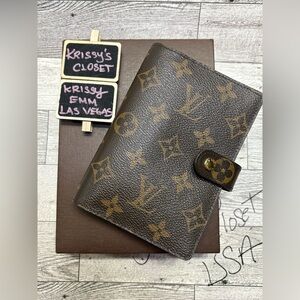 💯 Authentic Louis Vuitton Small Ring Agenda + Box and Refill